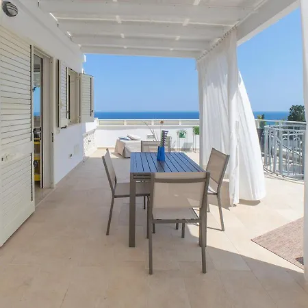 Casa Cardillo
